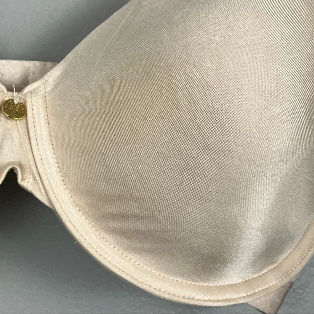 Natori blush color underwire adjustable convertible strap bra, 34DD.